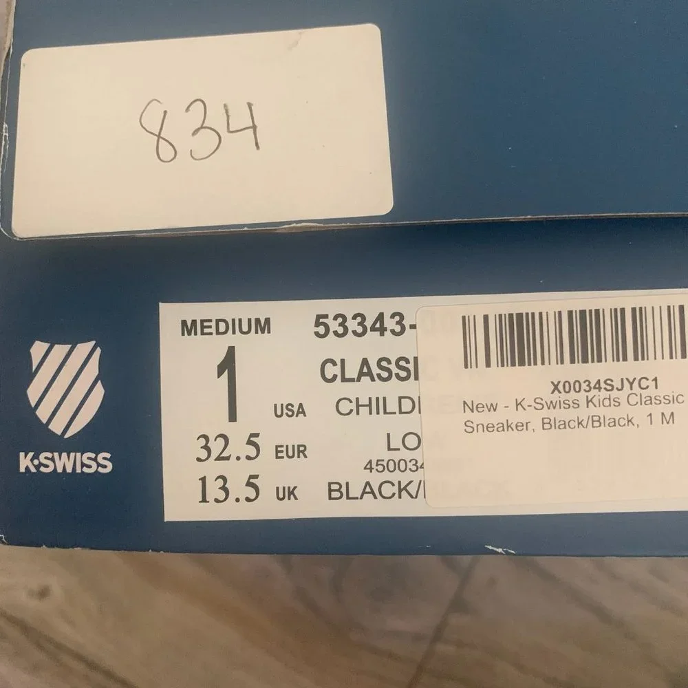 NWT K-SWISS KID'S CLASSIC VN LEATHER SNEAKERS BLACK/BLACK 1 M‎
